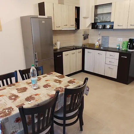 Sea Point Apartment *